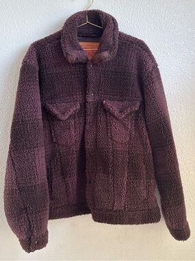 Levi's Men's Sherpa Jacket in Deep Plum